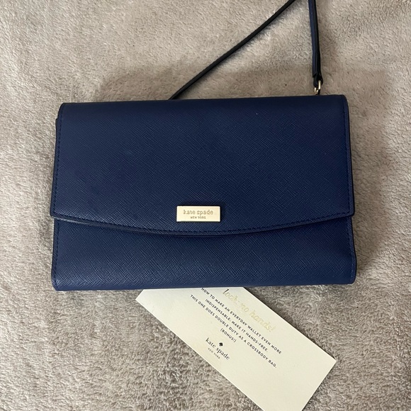 Beautiful Kate Spade Cross Body Wallet. NEW - Picture 2 of 10